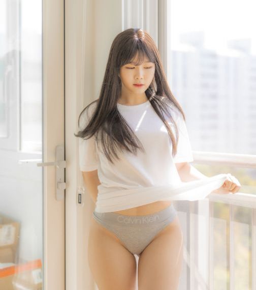 金瓶少女